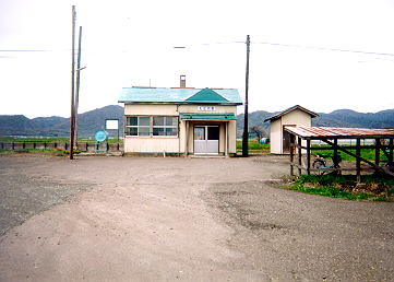 廃止 札比内駅